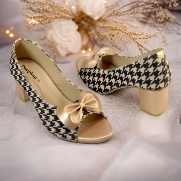 Peach Royale Peep Toe Block Heel PIU_180 Amarah + Sofa Rexine ladies shoes PumpItUp.pk